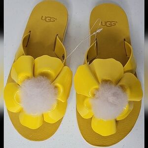 FIRM$$ UGG Poppy Pom Pom Flip Flop Sandals 6 I JUST LOWERED FOR SHIP DISC 4 U